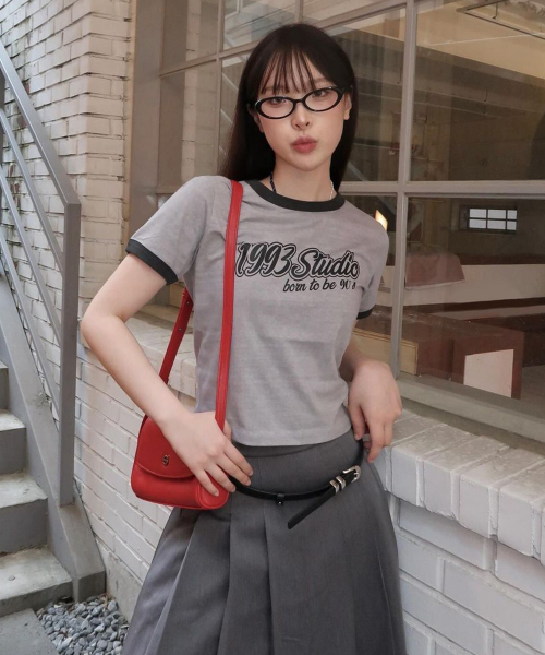 1993STUDIO(1993スタジオ)の「レタリングリングクロップTシャツ_グレー(Tシャツ/カットソー・レディース・その他・FREE)」の1枚目の写真