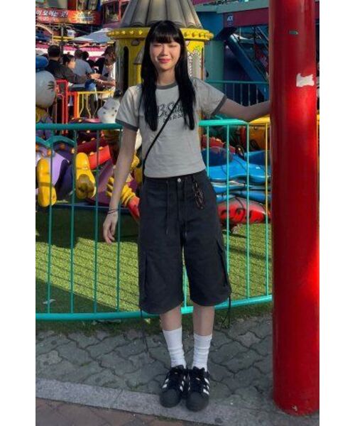 1993STUDIO(1993スタジオ)の「レタリングリングクロップTシャツ_グレー(Tシャツ/カットソー・レディース・その他・FREE)」の7枚目の写真