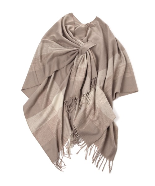 Elura(エルーラ)の「チェックフリンジケープ/587988(ストール/ショール・レディース・ベージュ/グレー/ブラック・ONE SIZE)」の7枚目の写真