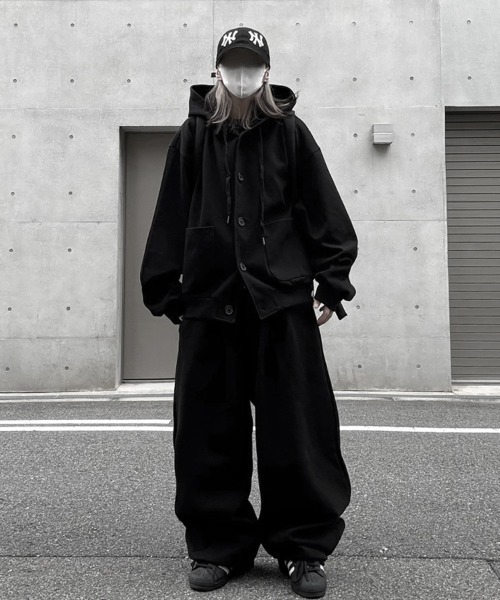 YACA(ヤーカ)の「Basic Sweat Cardigan/ベーシックスウェットカーディガン【unisex item】(パーカー・レディース・グレー/ブラック・FREE)」の8枚目の写真