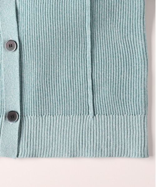 Right-on（ライトオン）の「【HONEYSUCKLE ROSE】畦編みニットカーディガン (Vネック/前開き/ボタン/レイヤード/着回し/通気性/軽量/オールシーズン/オフィスカジュアル)（カーディガン/ボレロ・レディース・グリーン/ブラック/ブルー/キナリ・L/S/M）」の9枚目の写真