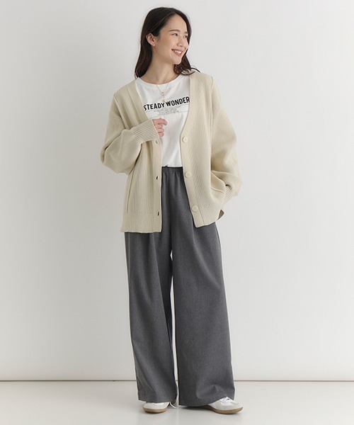 Right-on（ライトオン）の「【HONEYSUCKLE ROSE】畦編みニットカーディガン (Vネック/前開き/ボタン/レイヤード/着回し/通気性/軽量/オールシーズン/オフィスカジュアル)（カーディガン/ボレロ・レディース・グリーン/ブラック/ブルー/キナリ・L/S/M）」の18枚目の写真