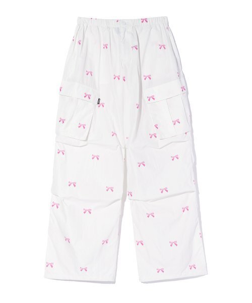 YOUHEE(ユヒ)の「YOUHEE CARGO PANTS WHITE(その他パンツ・レディース・その他・FREE)」の2枚目の写真