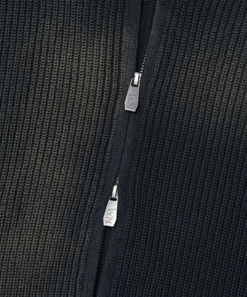 NOMANUAL（NOMANUAL）の「SPRAY DYEING KNIT ZIP-UP - BLACK（カーディガン/ボレロ・レディース・その他・LARGE/SMALL/MEDIUM）」の5枚目の写真