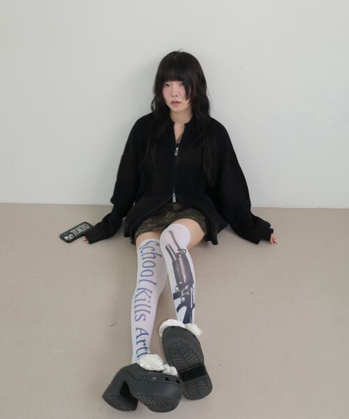 NOMANUAL（NOMANUAL）の「SPRAY DYEING KNIT ZIP-UP - BLACK（カーディガン/ボレロ・レディース・その他・LARGE/SMALL/MEDIUM）」の11枚目の写真