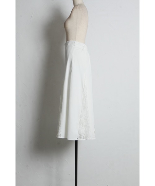 tocco closet（トッコ　クローゼット）の「【ZOZO限定】パネル切り替えレースフレアスカート（スカート・レディース・オフホワイト/モーブ系・M）」の18枚目の写真