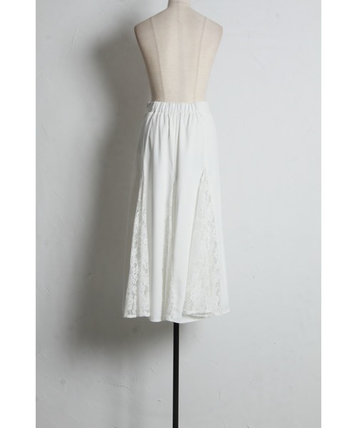 tocco closet（トッコ　クローゼット）の「【ZOZO限定】パネル切り替えレースフレアスカート（スカート・レディース・オフホワイト/モーブ系・M）」の19枚目の写真