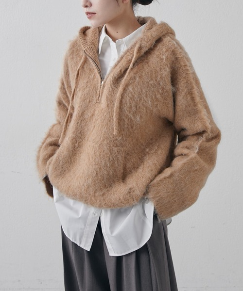 Lui's（ルイス）の「【腰回りカバー◎】フワフワハーフZIPパーカー（ニット/セーター・レディース・ミント/ベージュ/グレー・FREE）」の2枚目の写真