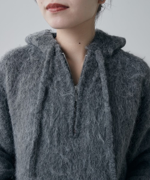 Lui's（ルイス）の「【腰回りカバー◎】フワフワハーフZIPパーカー（ニット/セーター・レディース・ミント/ベージュ/グレー・FREE）」の5枚目の写真