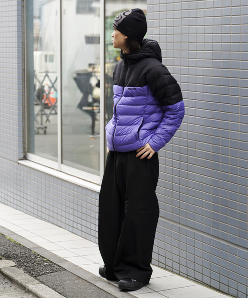 MARMOT（マーモット）の「Marmot / マーモット Lance Down Hoodie（ダウンジャケット/コート・メンズ・ブラック/レッド・MEDIUM/LARGE）」の21枚目の写真