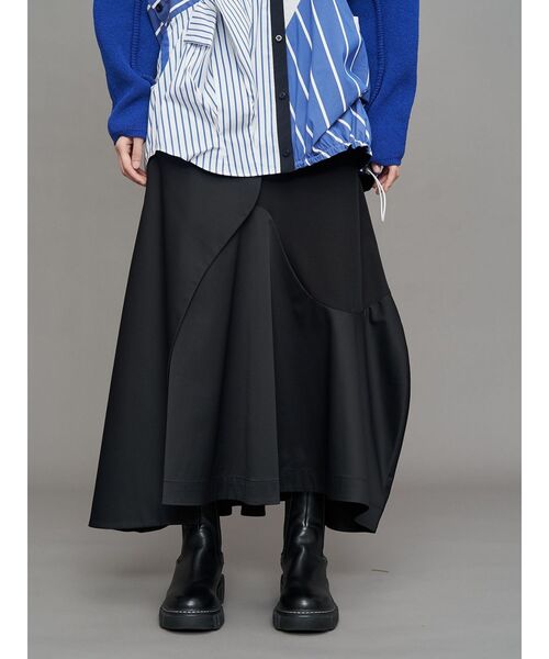 WAVE ASYMMETRY SKIRT / ウェーブアシンメトリースカート（スカート