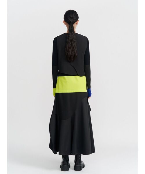 UN3D.(アンスリード)の「WAVE ASYMMETRY SKIRT / ウェーブアシンメトリースカート(スカート・レディース・グレー/ブラック・36/38)」の18枚目の写真