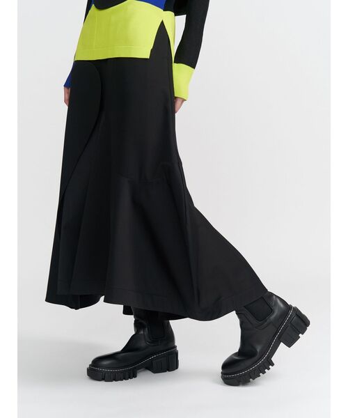 UN3D.（アンスリード）の「WAVE ASYMMETRY SKIRT / ウェーブ