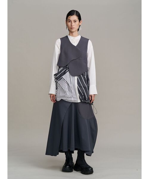 UN3D.(アンスリード)の「WAVE ASYMMETRY SKIRT / ウェーブアシンメトリースカート(スカート・レディース・グレー/ブラック・36/38)」の12枚目の写真