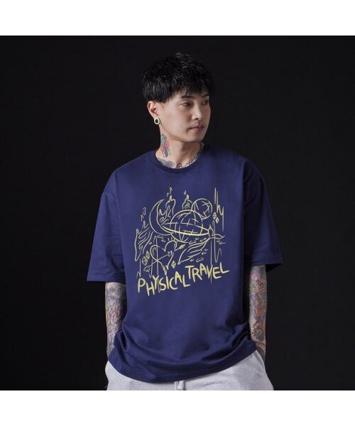 ASTRAL PROJECTION（アストラルプロジェクション）の「[オーバーサイズ]フィジカルトラベル13番手綿ラウンドネック半袖Tシャツ_ネイビー（Tシャツ/カットソー・メンズ・その他・MEDIUM/LARGE/X-LARGE/XX-LARGE）」の2枚目の写真