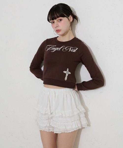 FCMM(エフシーエムエム)の「【日本限定】CROSS SWEATSHIRT / クロススウェットシャツ(スウェット・レディース・ブラウン/オフホワイト・SMALL/MEDIUM)」の3枚目の写真