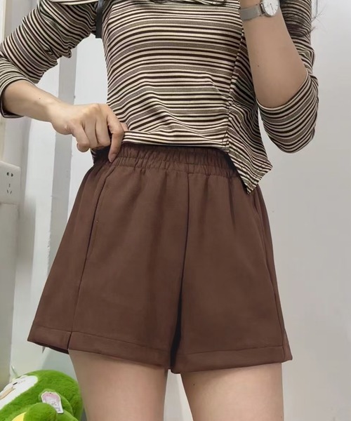 Chiina（チーナ）の「Chiina/スエードライクショートパンツ（その他パンツ・レディース・ブラック/ブラウン/ホワイト・FREE）」の6枚目の写真