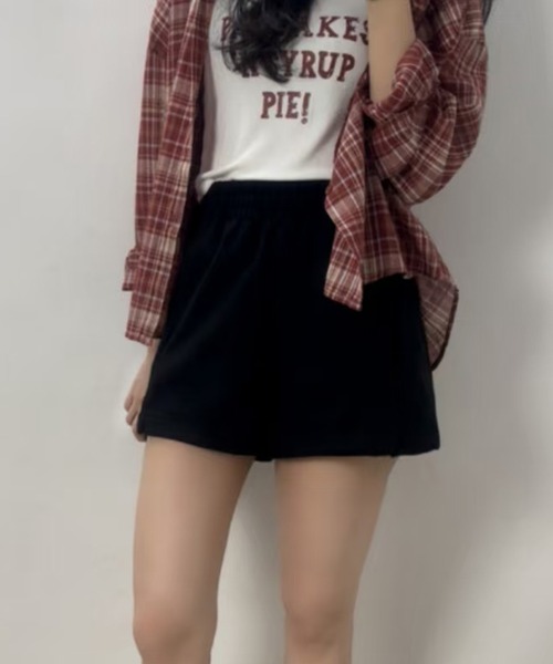 Chiina（チーナ）の「Chiina/スエードライクショートパンツ（その他パンツ・レディース・ブラック/ブラウン/ホワイト・FREE）」の7枚目の写真