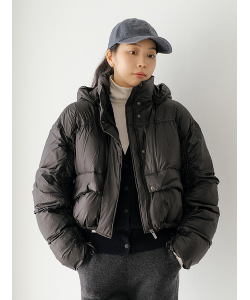 NITINA(ニティナ)の「フードパディングショートジャケットBK(その他アウター・レディース・ブラック・F)」の2枚目の写真