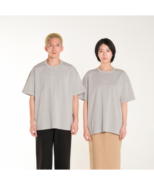 AKIA(アキア)の「オーバーサイズ半袖Tシャツ - ピグメントダイング - ムングレー(Tシャツ/カットソー・メンズ・その他・M/L/XL/XXL)」の1枚目の写真