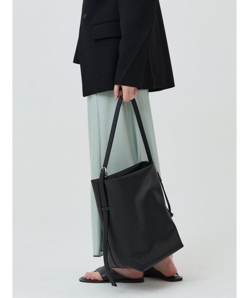 DAWN FACTORY（ダンファクトリー）の「BUTLER BAG COW LEATHER BLACK バトラーバッグ 牛革ブラック（ショルダーバッグ・レディース・その他・FREE）」の5枚目の写真