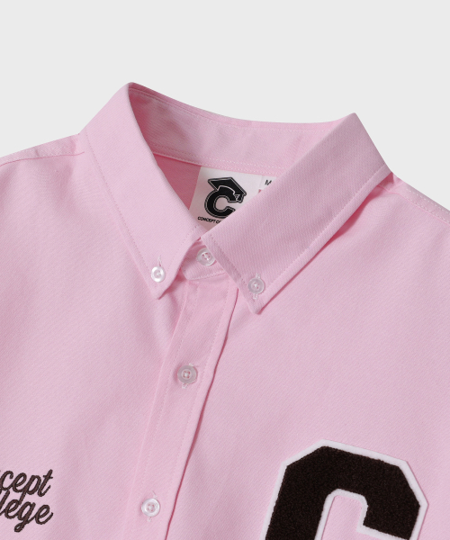 CONCEPTCOLLEGE（コンセプトカレッジ）の「[24FW New Version] ブラウンCパッチオックスフォード長袖シャツ_ピンク [男女共用]（シャツ/ブラウス・レディース・ピンク・X-LARGE/LARGE/MEDIUM）」の2枚目の写真