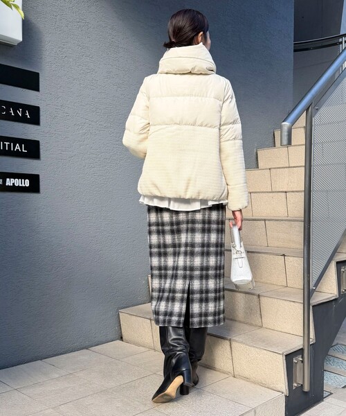 MICO COULIER（ミコクリエ）の「クラシカルツィードダウン（ダウンジャケット/コート・レディース・オフホワイト/ブラック・38）」の6枚目の写真