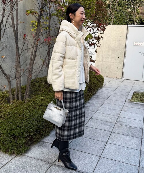 MICO COULIER（ミコクリエ）の「クラシカルツィードダウン（ダウンジャケット/コート・レディース・オフホワイト/ブラック・38）」の12枚目の写真