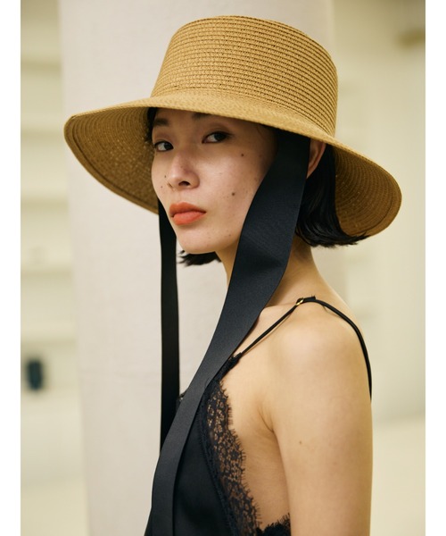 AIC.（エーアイシー）の「ロングリボンワイドブリムペーパーハット/サイズ調節可能/紐取り外し可能（ハット・レディース・ブラック/ベージュ・FREE）」の5枚目の写真