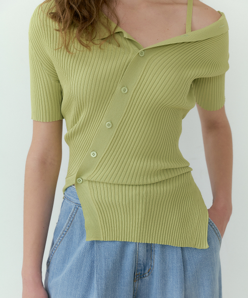 LUCIR ZU（ルシールズ）の「Diagonal Collar Knit (green)（ニット/セーター・レディース・その他・FREE）」の3枚目の写真