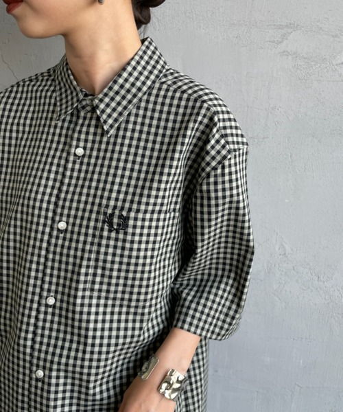 FRED PERRY（フレッドペリー）の「[FRED PERRY/フレッドペリー] ワンポイントロゴ刺繍 ギンガムチェック ショートスリーブシャツ（シャツ/ブラウス・レディース・モスグリーン/サックスブルー・M/L）」の14枚目の写真