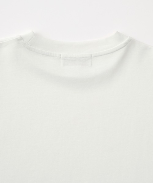 EASENCE（イーズエンス）の「【EASENCE】ボックスシルエット サイドスリット ベーシックロングスリーブTシャツ / UVカット＜COMFORT EDITシリーズ＞（Tシャツ/カットソー・メンズ・ホワイト/ダークグレー/モカ/ネイビー/ブラック・S/M/L）」の13枚目の写真