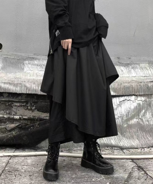 Flugge(フラッジー)の「ランダムフレアパンツ(その他パンツ・レディース・ブラック/ブラウン・MEDIUM/LARGE)」の2枚目の写真