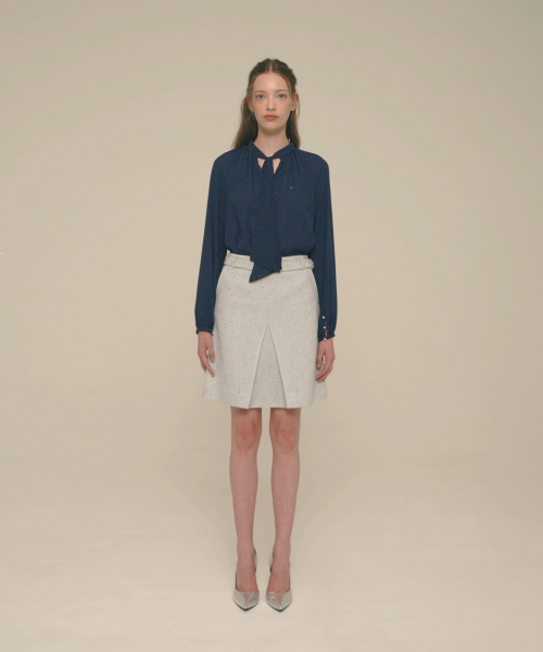 ICE GARDEN A.508(アイス ガーデン エイオーゴンパル)の「Crystal-Button Tweed Skirt_Quite Gray(スカート・レディース・その他・M/S)」の1枚目の写真
