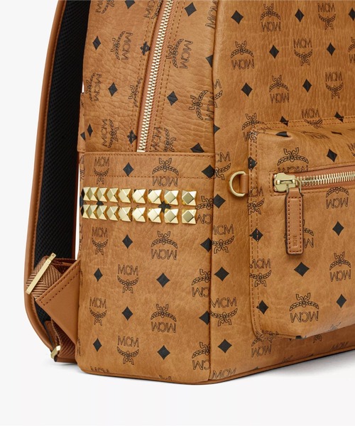 MCM（エムシーエム）の「MCM/エムシーエム/Stark Studs Backpack MED（バックパック/リュック・レディース・キャメル/ブラック・M）」の11枚目の写真