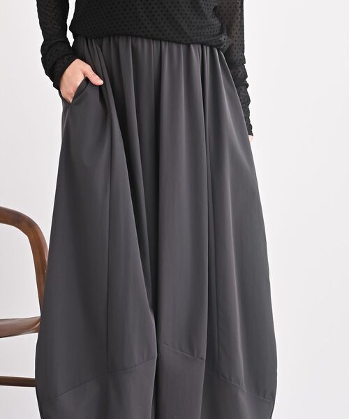 rps（アールピーエス）の「ボリュームイージーパンツ（その他パンツ・レディース・ベージュ/ブラック/チャコールグレー・フリー）」の7枚目の写真