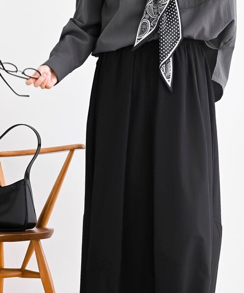 rps（アールピーエス）の「ボリュームイージーパンツ（その他パンツ・レディース・ベージュ/ブラック/チャコールグレー・フリー）」の15枚目の写真