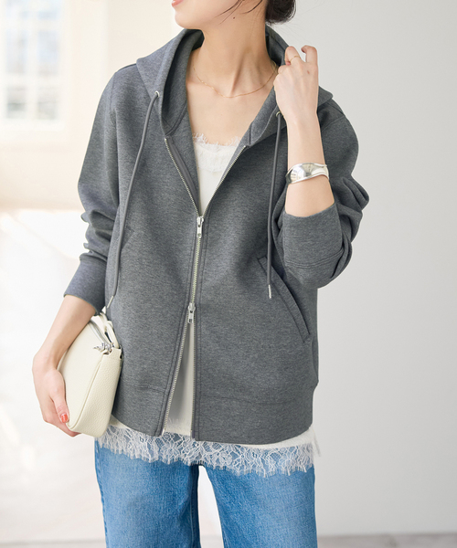 Spick & Span（スピックアンドスパン）の「《新色有り / 追加》ストレッチジップフードパーカー（パーカー・レディース・チャコールグレー/ライトグレー/ホワイト系その他・FREE）」の3枚目の写真