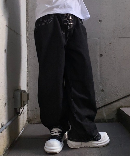 lilful（リルフル）の「【26年春夏新作】ファイヤーマン メタルフックデザイン ステッチ バレルレッグ バギーワイドデニムパンツ（デニムパンツ・メンズ・ブラック・L/M）」の11枚目の写真