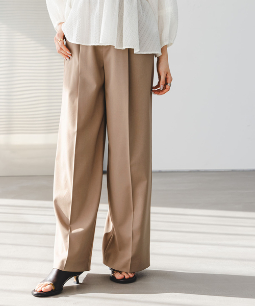 Noble（ノーブル）の「《追加・WEB限定カラー》エステルツイルストレッチスラックスパンツ（スラックス・レディース・ブラック/ピンク系その他/ホワイト/ベージュ系その他/ナチュラル・34/36/38/40）」の4枚目の写真