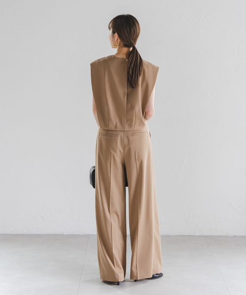 Noble（ノーブル）の「《追加・WEB限定カラー》エステルツイルストレッチスラックスパンツ（スラックス・レディース・ブラック/ピンク系その他/ホワイト/ベージュ系その他/ナチュラル・34/36/38/40）」の19枚目の写真