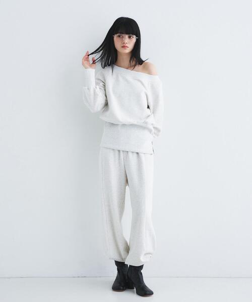 CODE A（コードエー）の「【Re】off－shoulder sweat（スウェット・レディース・ライトグレー/オフホワイト・00）」の10枚目の写真
