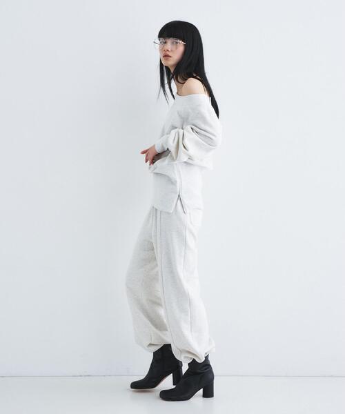 CODE A（コードエー）の「【Re】off－shoulder sweat（スウェット・レディース・ライトグレー/オフホワイト・00）」の11枚目の写真