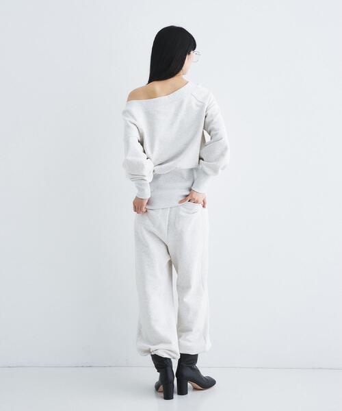 CODE A（コードエー）の「【Re】off－shoulder sweat（スウェット・レディース・ライトグレー/オフホワイト・00）」の12枚目の写真