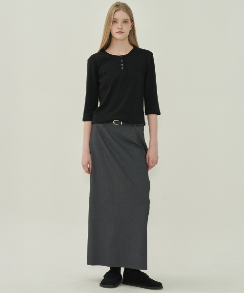 MOTT(モット)の「エッセンシャルスリットロングスカート - グレー(スカート・レディース・その他・SMALL/MEDIUM)」の2枚目の写真