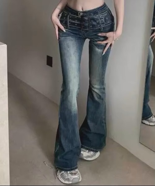 shameless(シェイムレス)の「ウエストベルトデザインフレアデニム(デニムパンツ・レディース・ブルー/ブラック・S/M)」の9枚目の写真