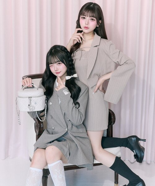 OLIVE des OLIVE（オリーブデオリーブ）の「【Belle Charme】Sleeve Slit Short Tailored Jacket（テーラードジャケット・レディース・グレイッシュベージュ/ブラック系その他/ベージュ系その他・FREE）」の17枚目の写真