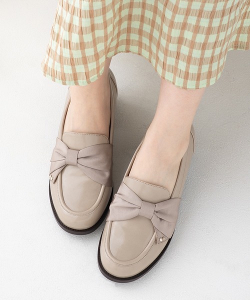 JELLY BEANS(ジェリービーンズ)の「ターバンリボンヒールローファーパンプス(204-61158)JELLY BEANS(ジェリービーンズ)(パンプス・レディース・ブラック/ライトベージュ/ダークベージュ・22.5/23/23.5/24/24.5)」の6枚目の写真