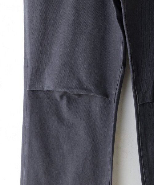 WHIMSIC（ウィムジック）の「【UNISEX/2サイズ展開/SETUP対応】コットンツイルニータックパンツ（その他パンツ・メンズ・オフホワイト/チャコールグレー・1/2）」の19枚目の写真