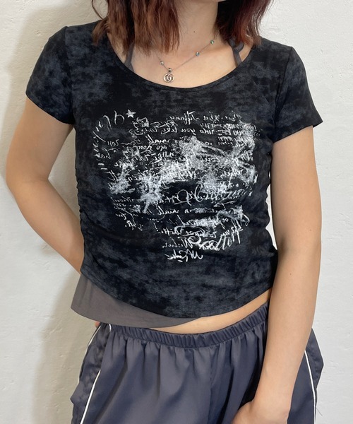 ROGER AND RAW(ロジャーアンドロウ)の「ヴィンテージ風プリント ホルターキャミレイヤード ショートTシャツ(Tシャツ/カットソー・レディース・ブラック/グレー/ホワイト/ベージュ・FREE)」の16枚目の写真